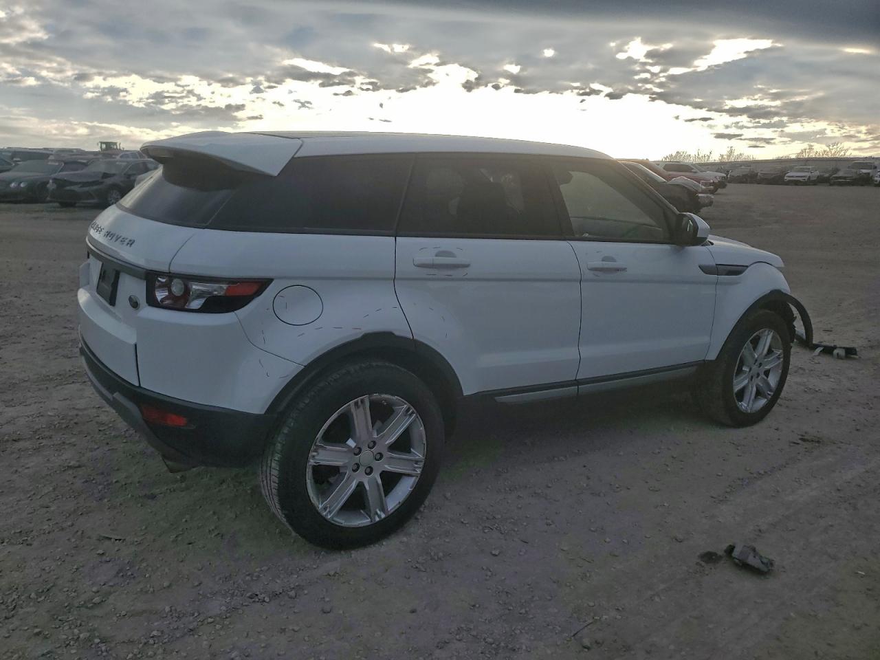 2015 LAND ROVER RANGE ROVER EVOQUE PURE PLUS photo 3