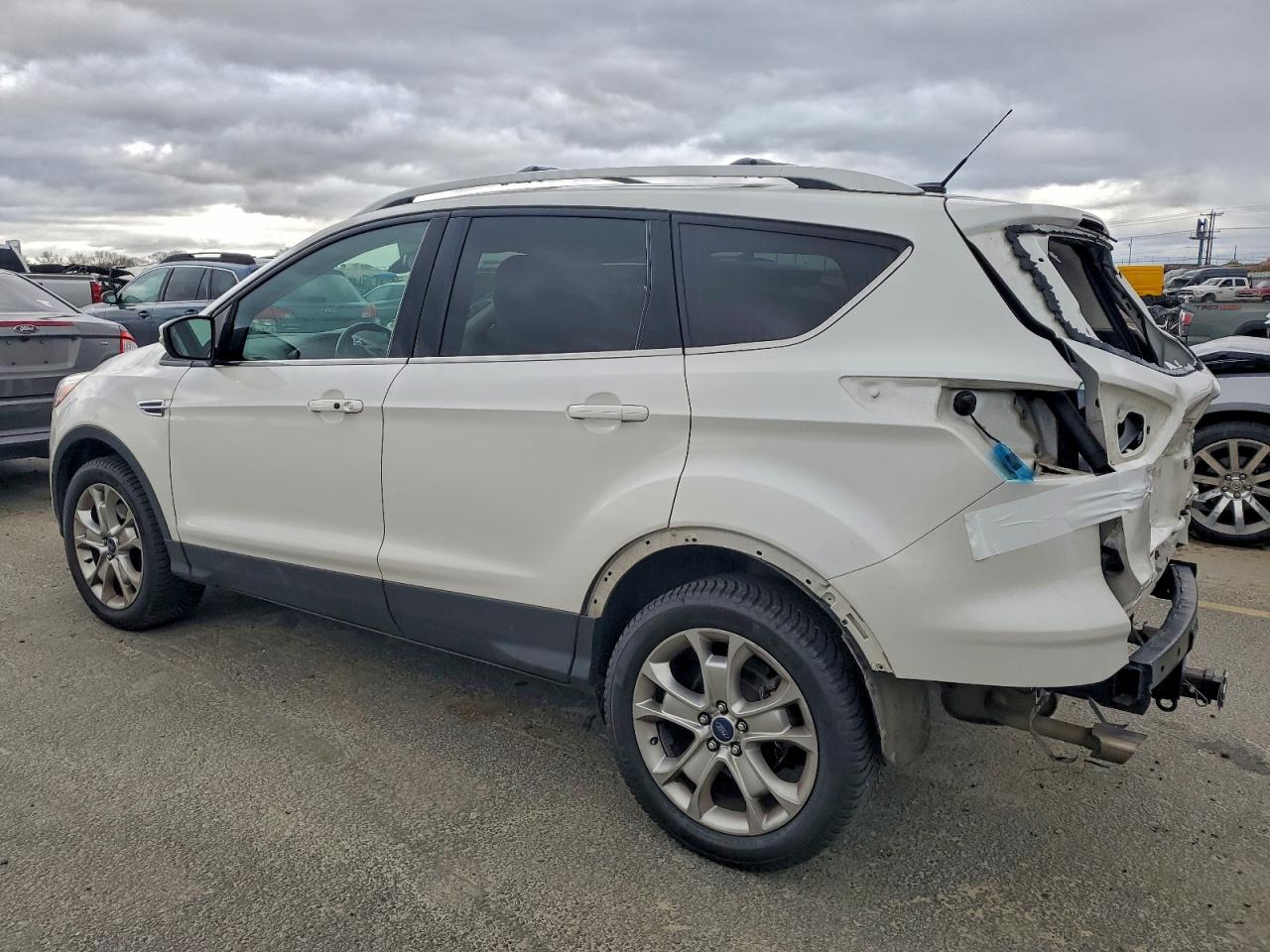 2016 FORD ESCAPE TITANIUM photo 2