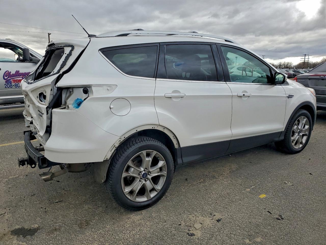 2016 FORD ESCAPE TITANIUM photo 3