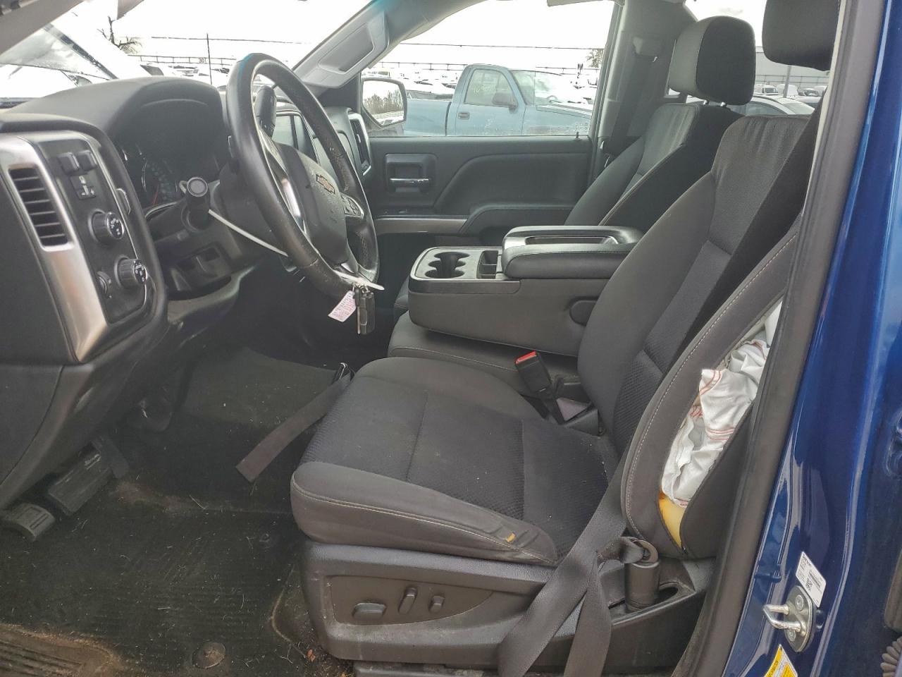 2018 CHEVROLET SILVERADO K1500 LT photo 7