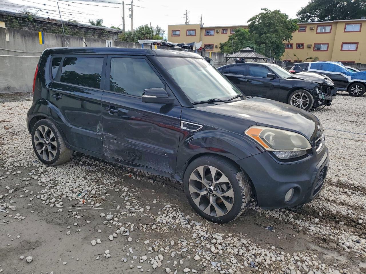 2013 KIA SOUL + photo 4