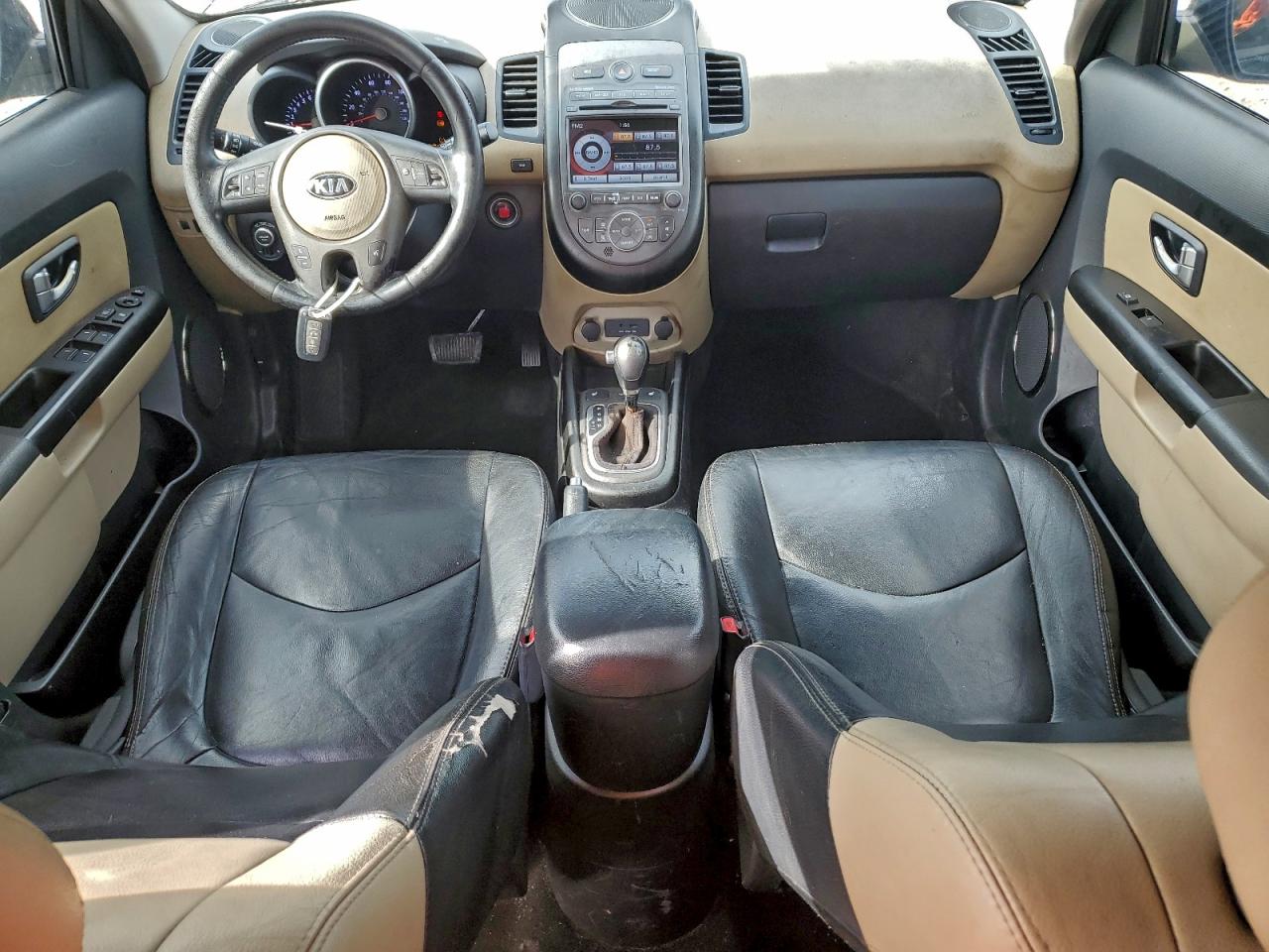 2013 KIA SOUL + photo 8