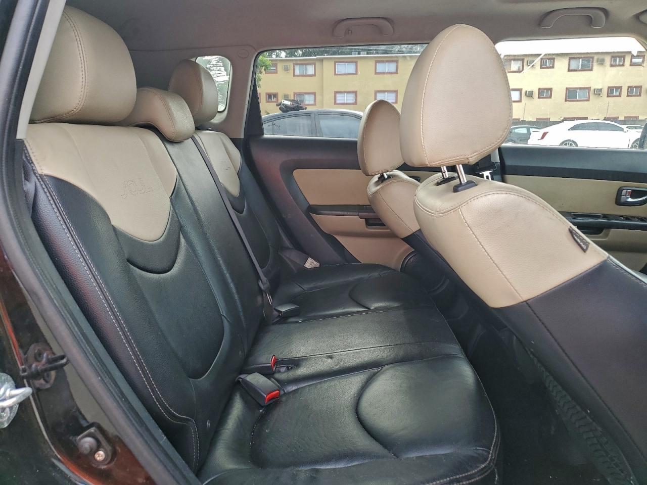 2013 KIA SOUL + photo 10