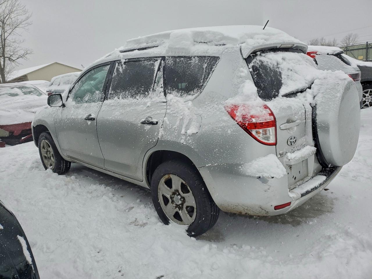 2011 TOYOTA RAV4 photo 2