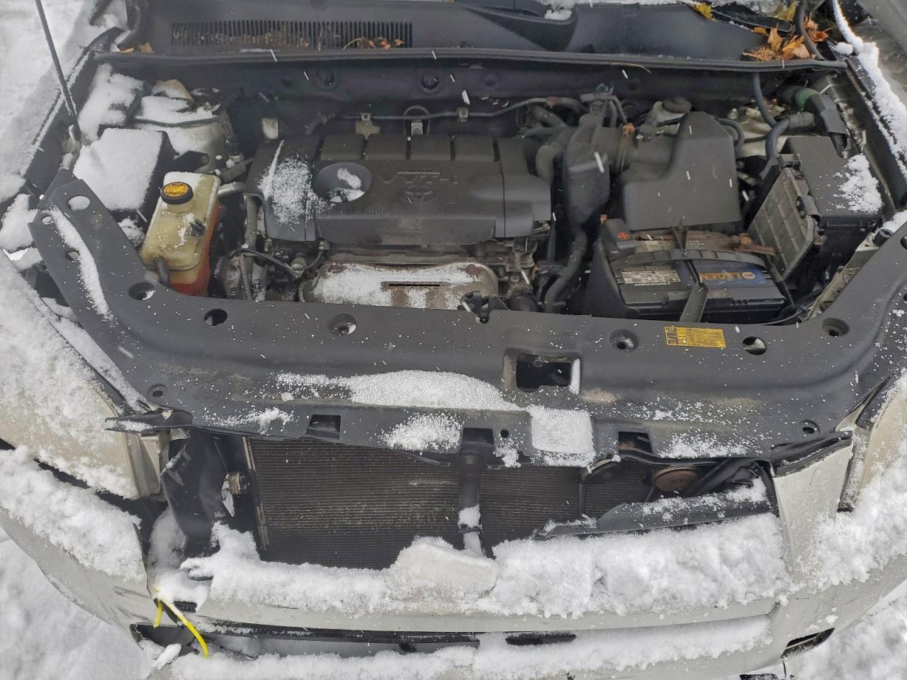 2011 TOYOTA RAV4 photo 12
