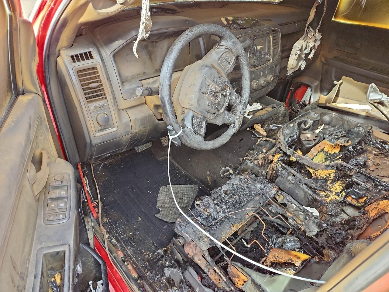 2018 RAM 3500 TRUCK CAB AND CHASSIS photo 8