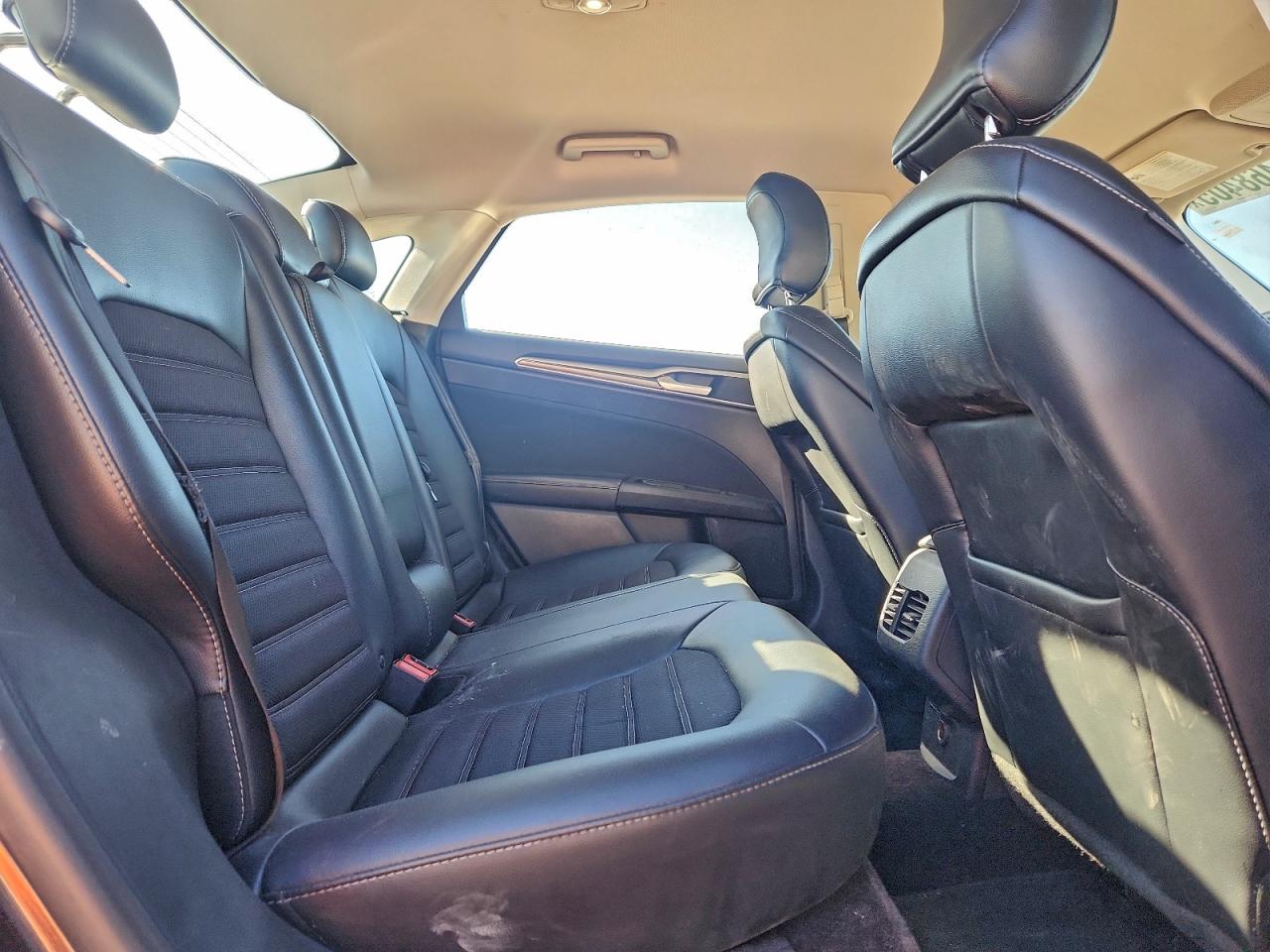 2017 FORD FUSION SE photo 10