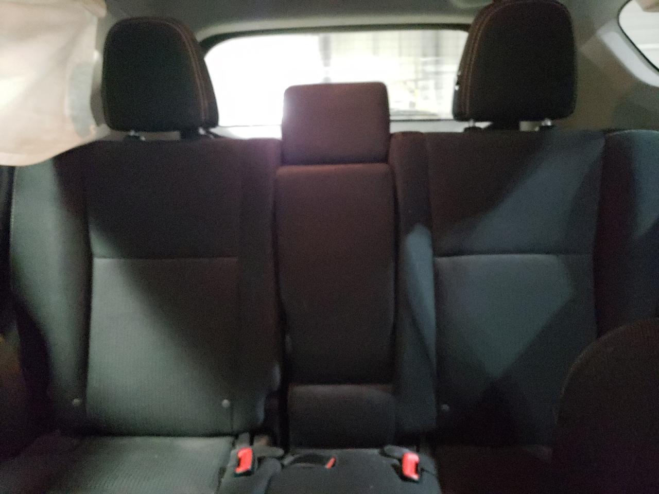 2015 TOYOTA RAV4 XLE photo 10