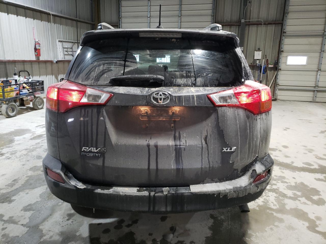 2015 TOYOTA RAV4 XLE photo 6