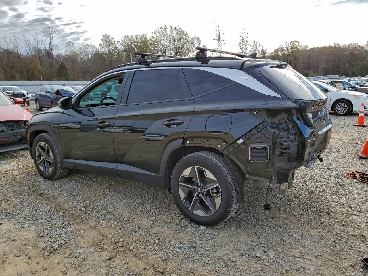 2025 HYUNDAI TUCSON SEL photo 2