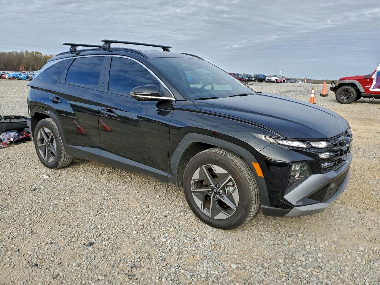 2025 HYUNDAI TUCSON SEL photo 4