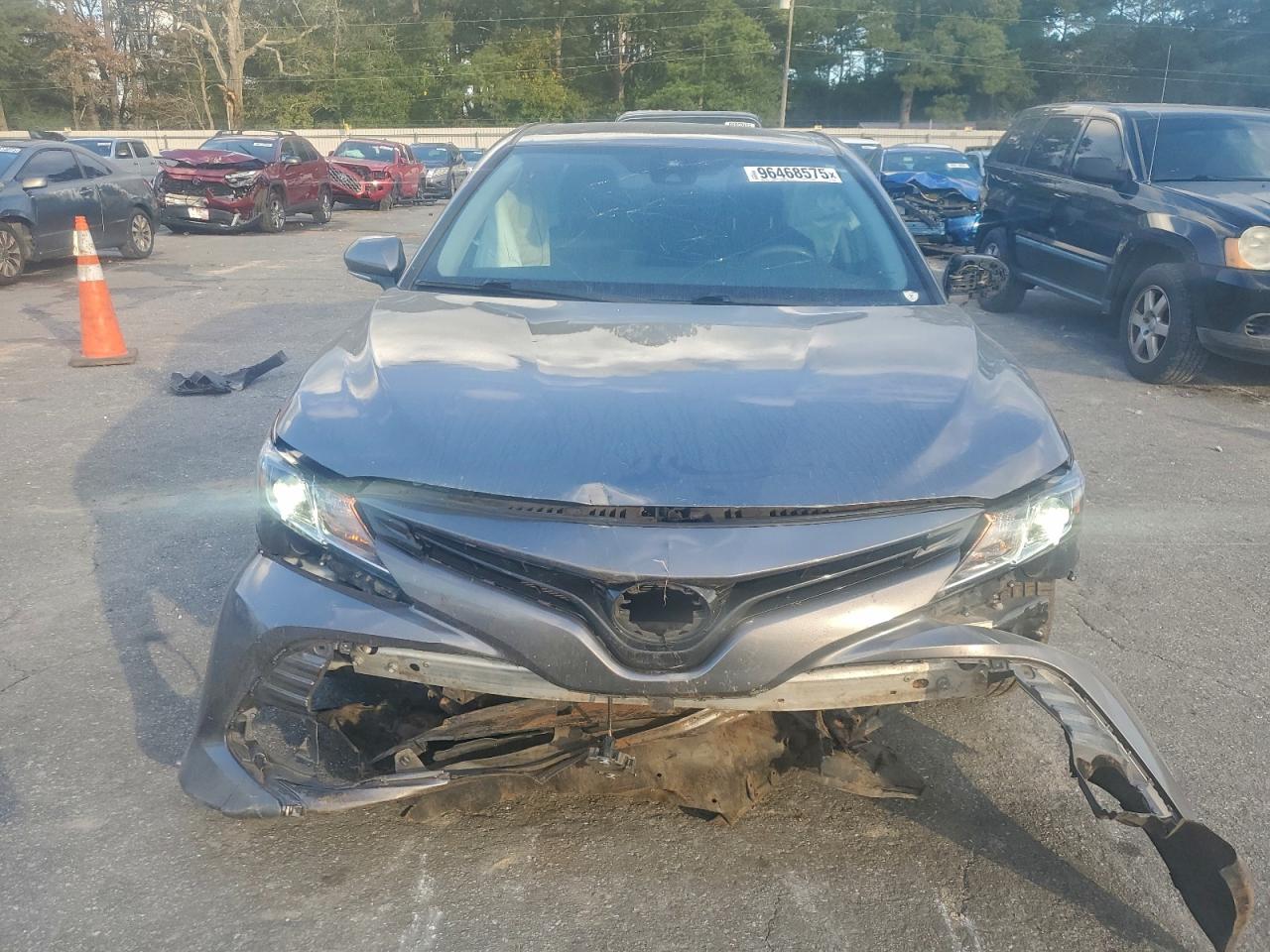 2020 TOYOTA CAMRY LE photo 5