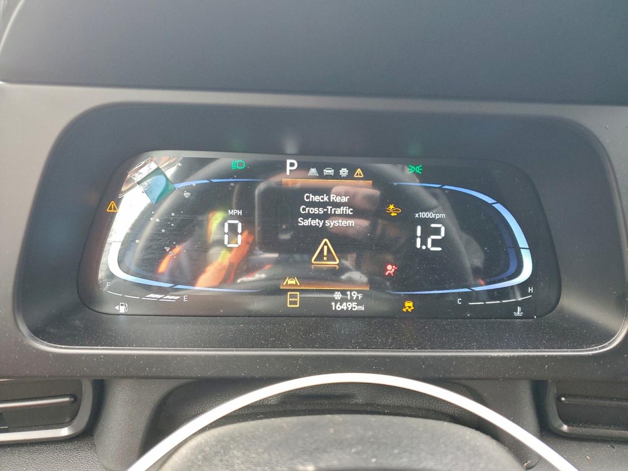 2025 HYUNDAI ELANTRA SEL SPORT photo 9