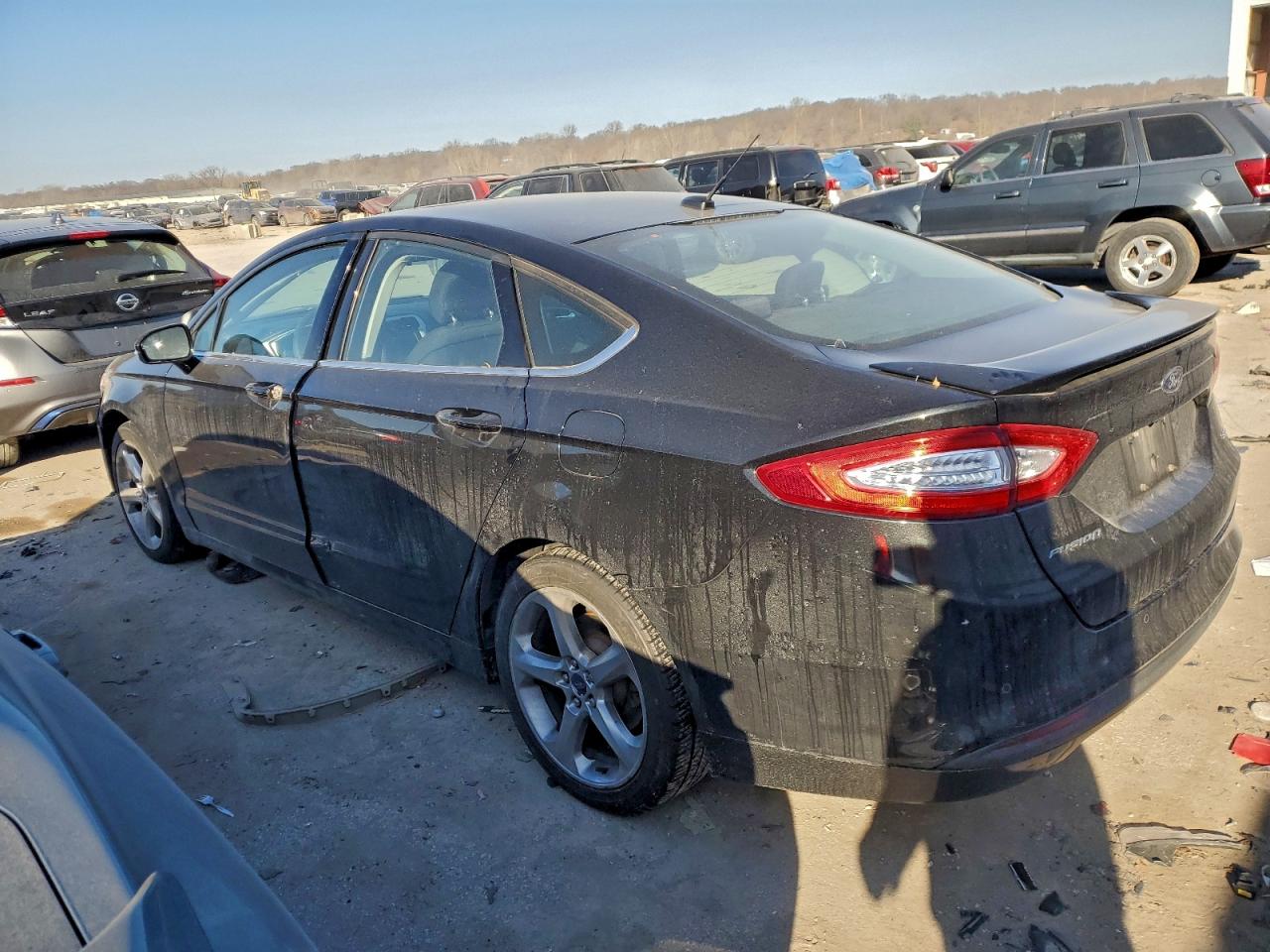 2013 FORD FUSION SE photo 2