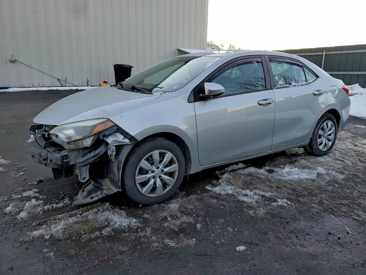 2015 TOYOTA COROLLA