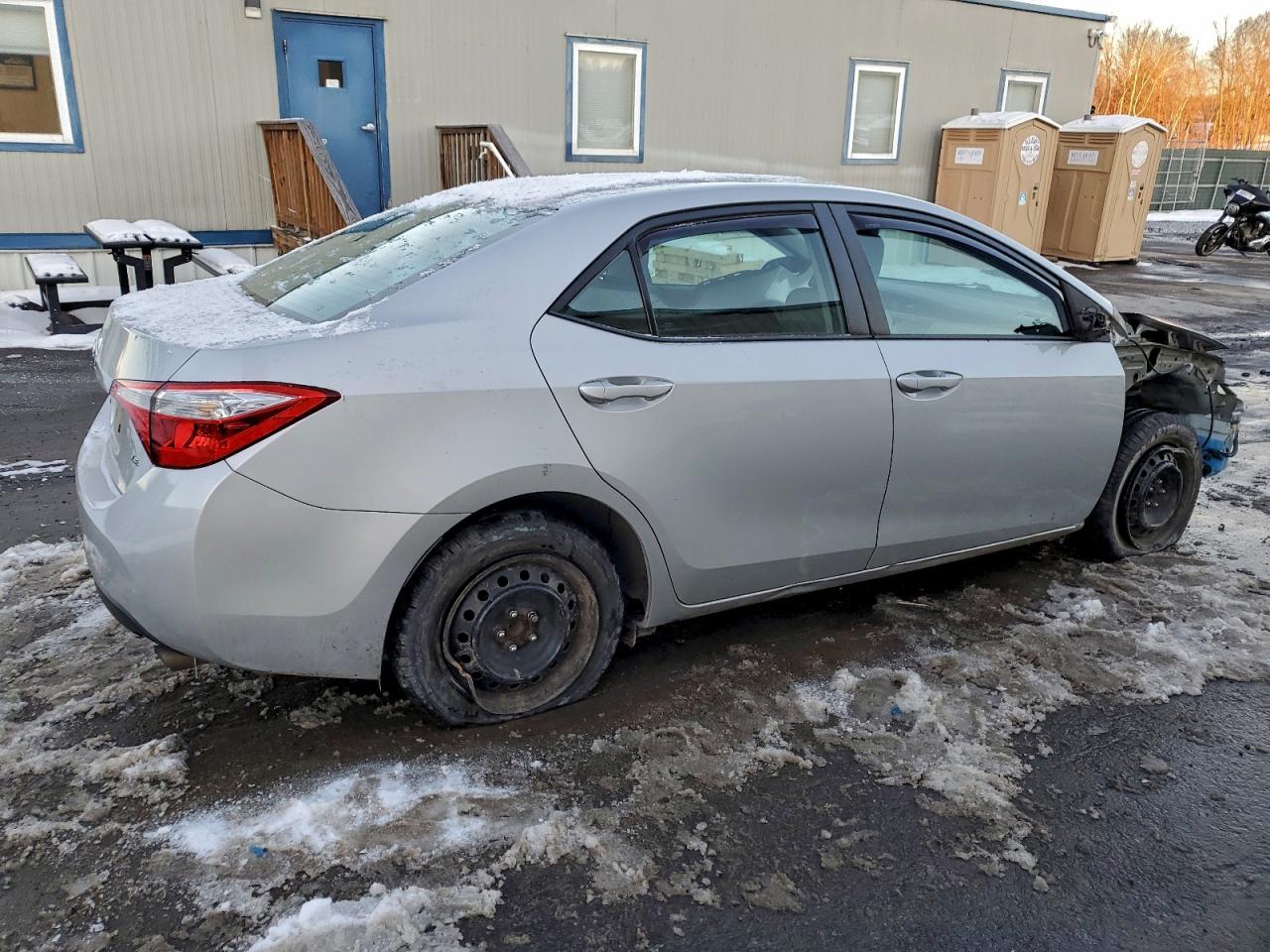 2015 TOYOTA COROLLA L photo 3