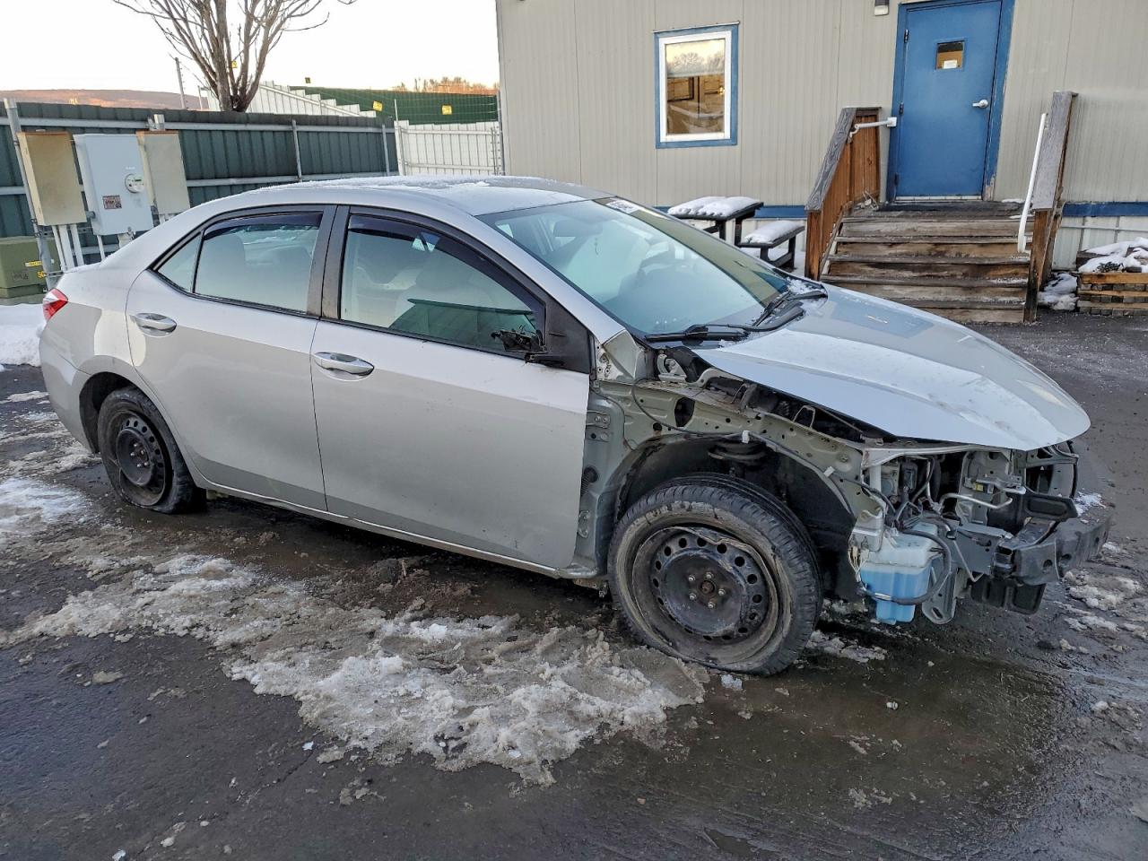 2015 TOYOTA COROLLA L photo 4