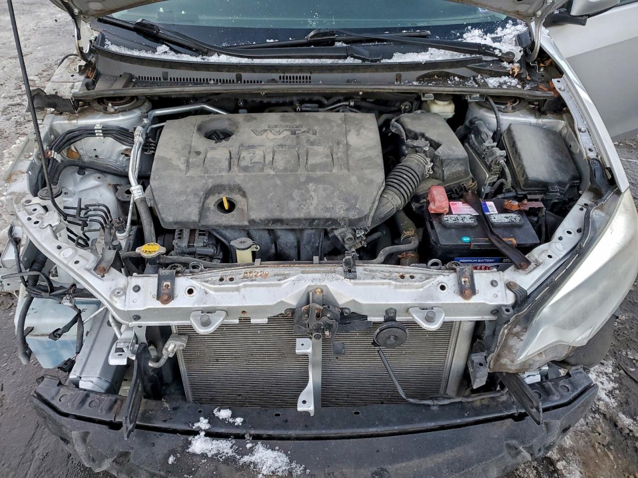 2015 TOYOTA COROLLA L photo 11