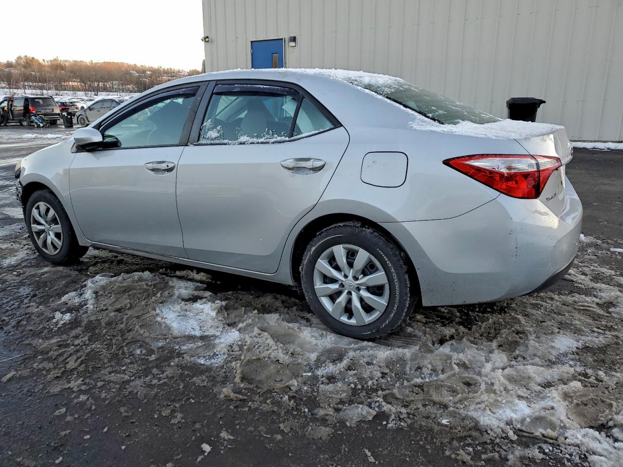 2015 TOYOTA COROLLA L photo 2