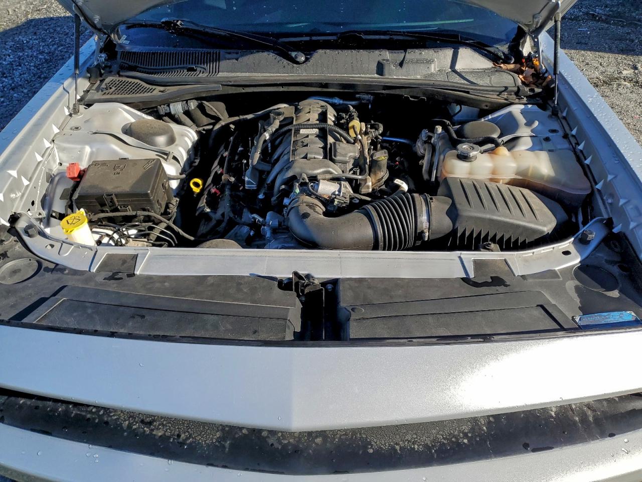 2023 DODGE CHALLENGER R/T photo 11