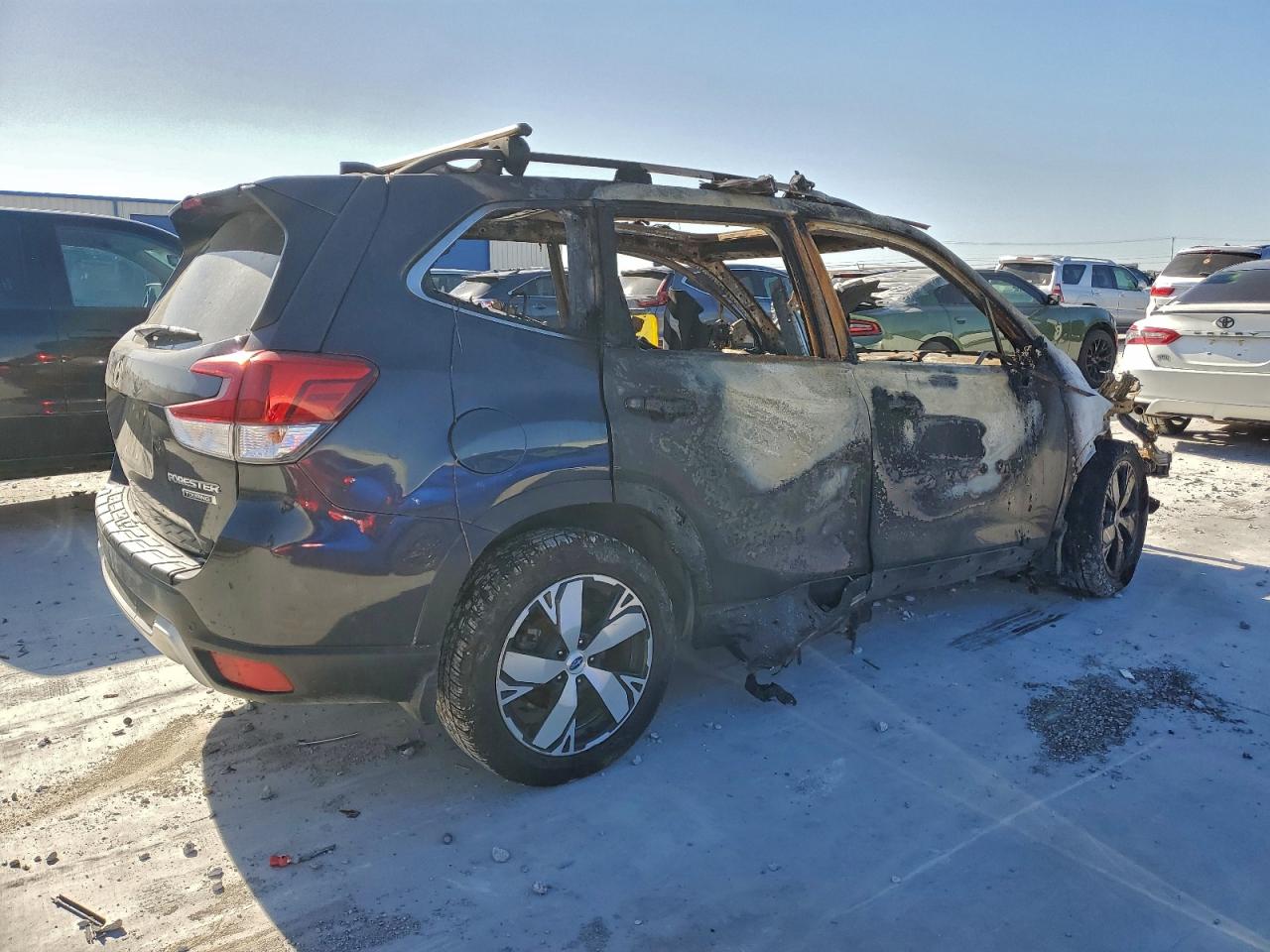 2019 SUBARU FORESTER TOURING photo 3