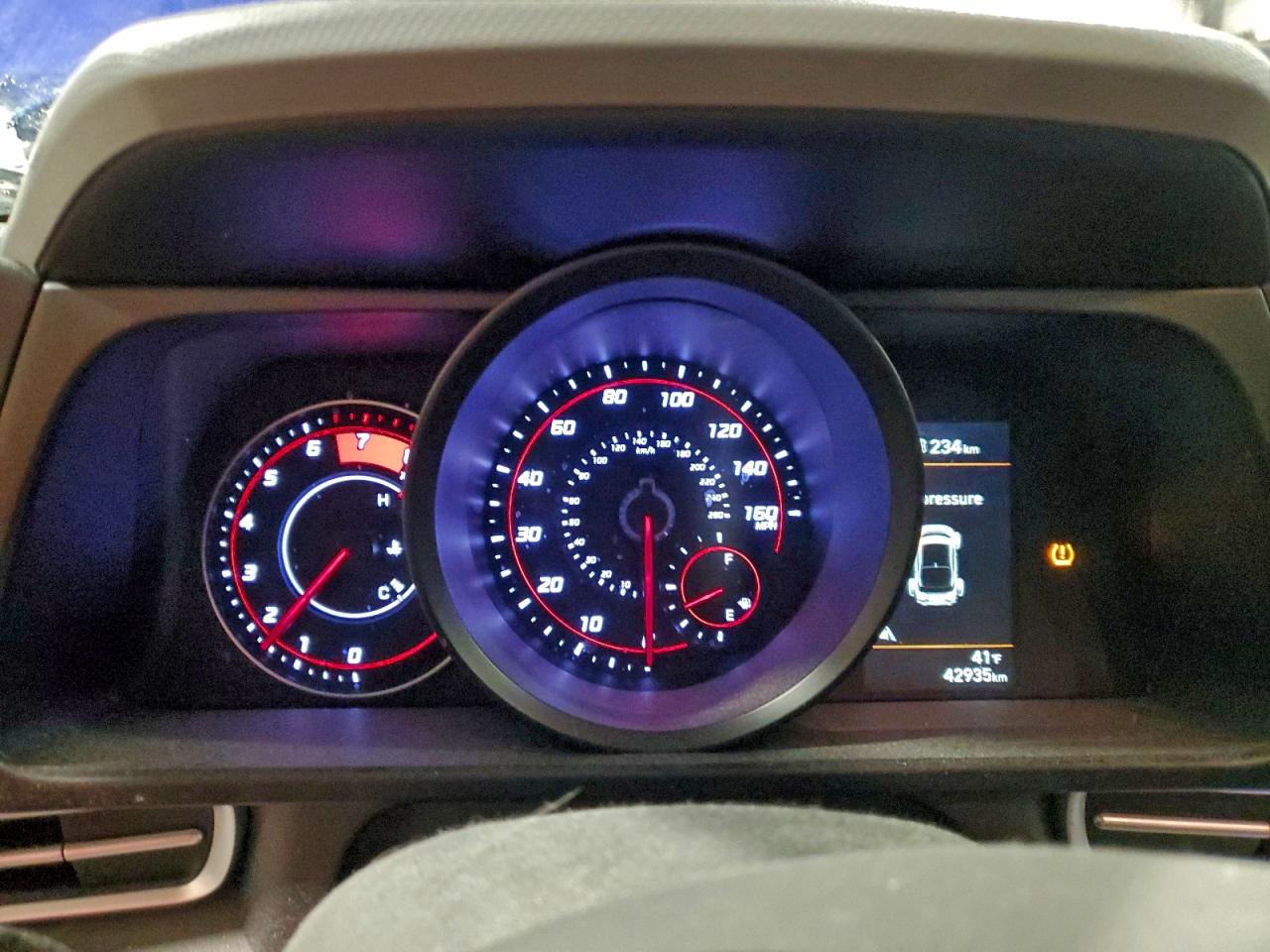 2023 HYUNDAI ELANTRA SEL photo 9