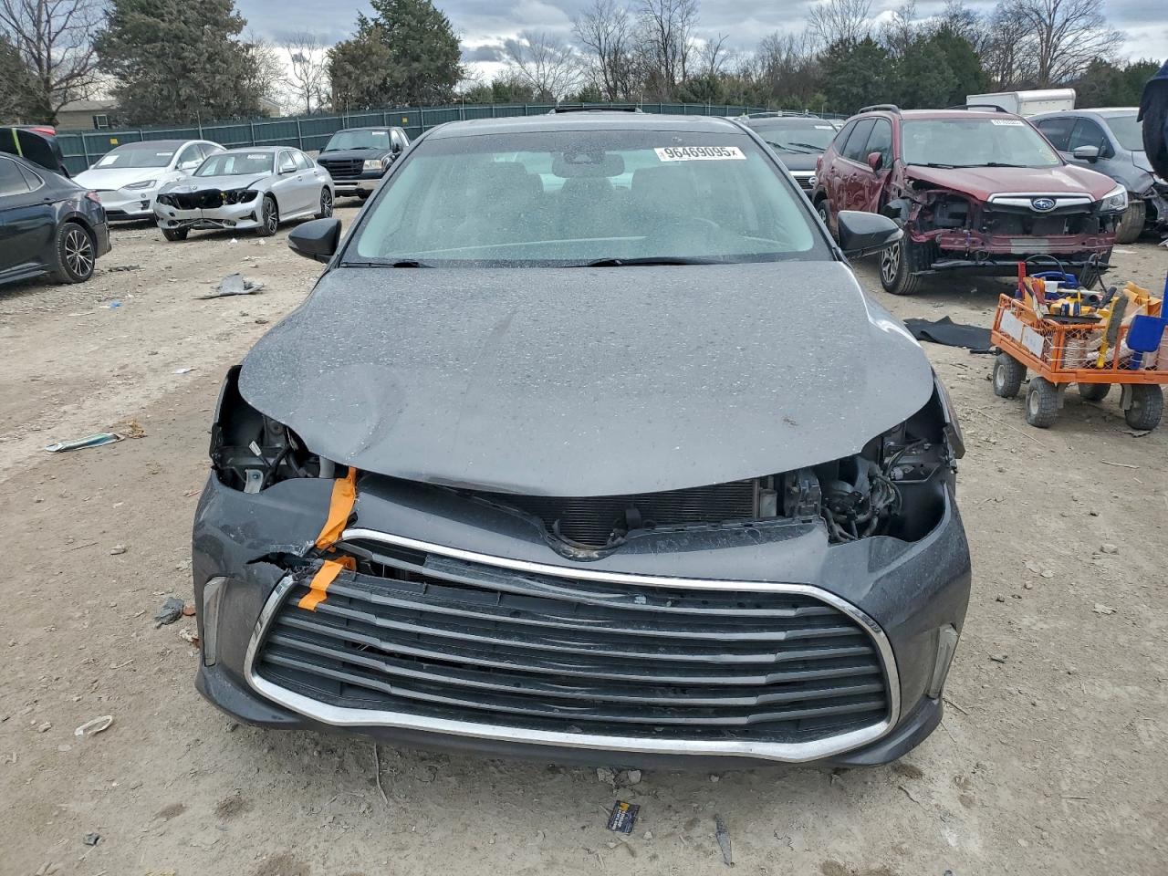 2016 TOYOTA AVALON XLE photo 5