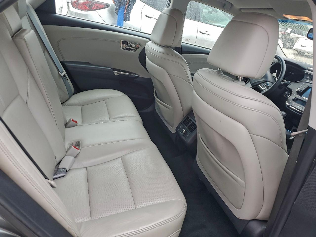 2016 TOYOTA AVALON XLE photo 10