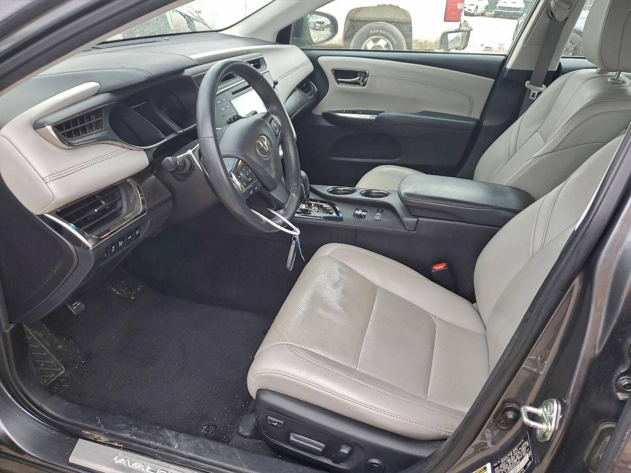 2016 TOYOTA AVALON XLE photo 7
