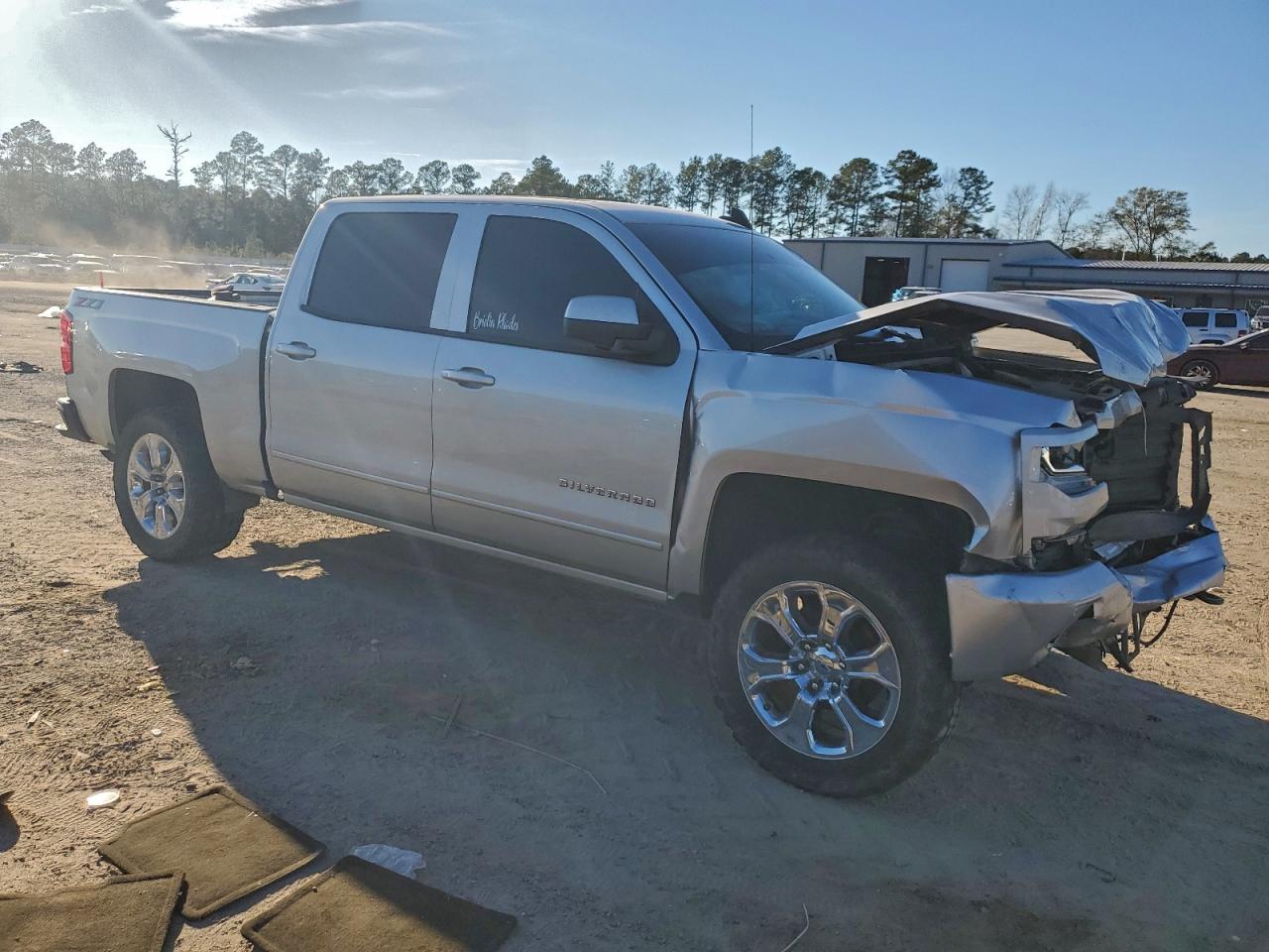 2018 CHEVROLET SILVERADO K1500 LT photo 4