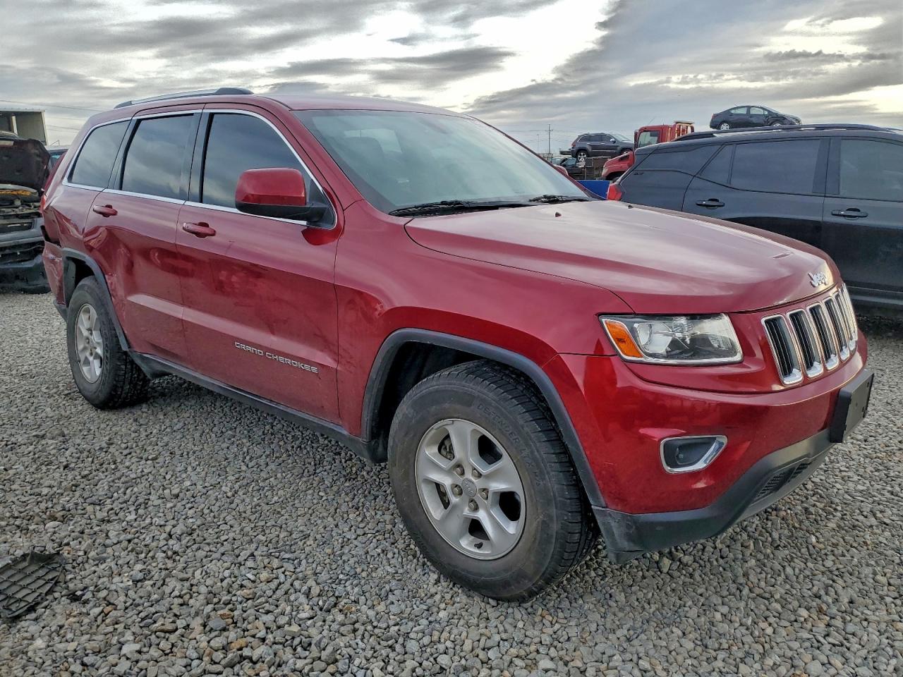 2014 JEEP GRAND CHEROKEE LAREDO photo 4