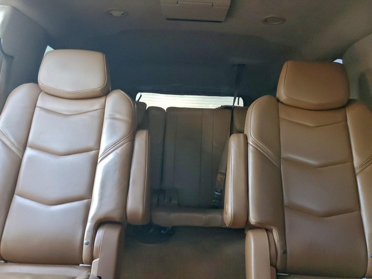 2016 CADILLAC ESCALADE ESV PLATINUM photo 10