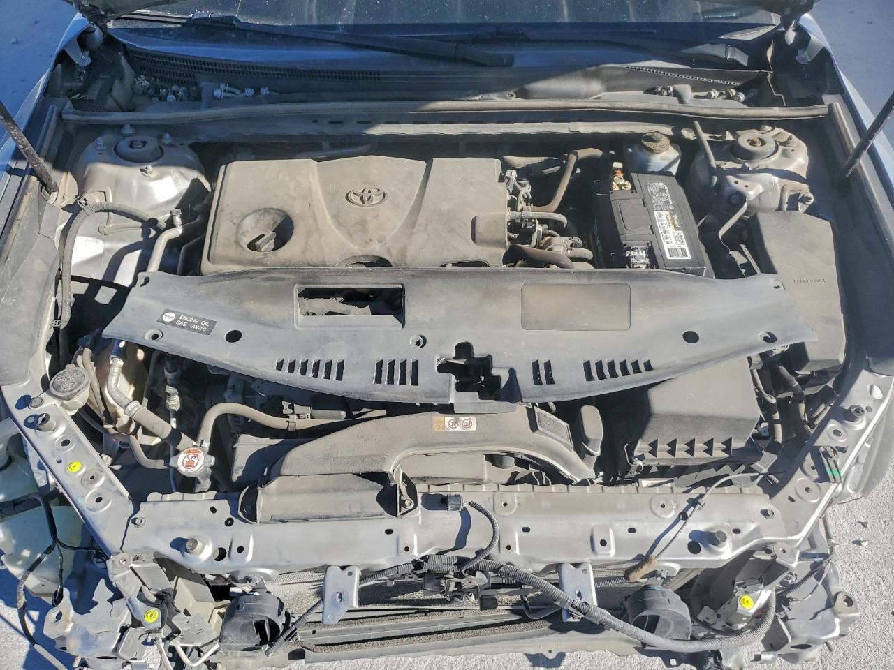 2019 TOYOTA CAMRY L photo 11