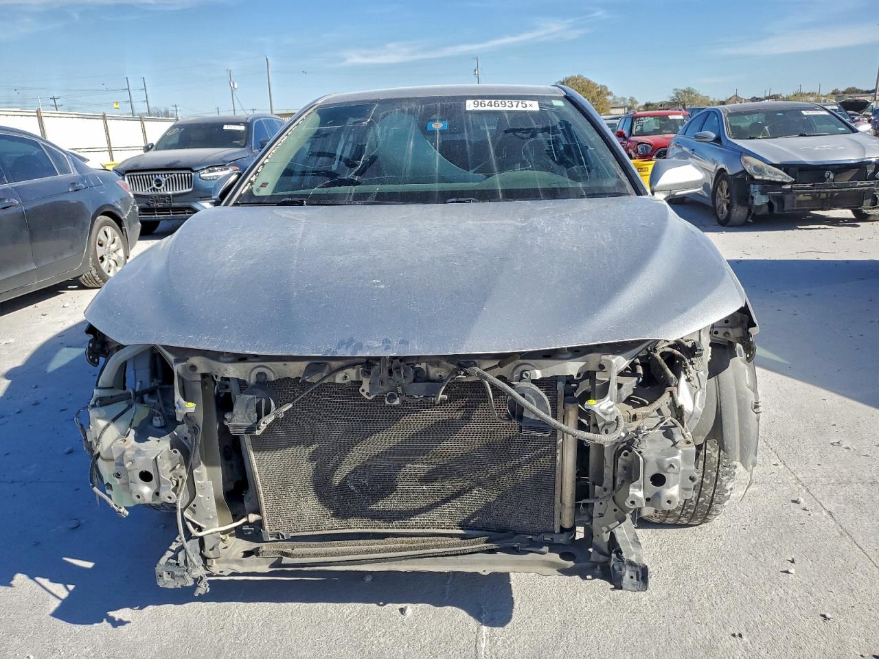 2019 TOYOTA CAMRY L photo 5