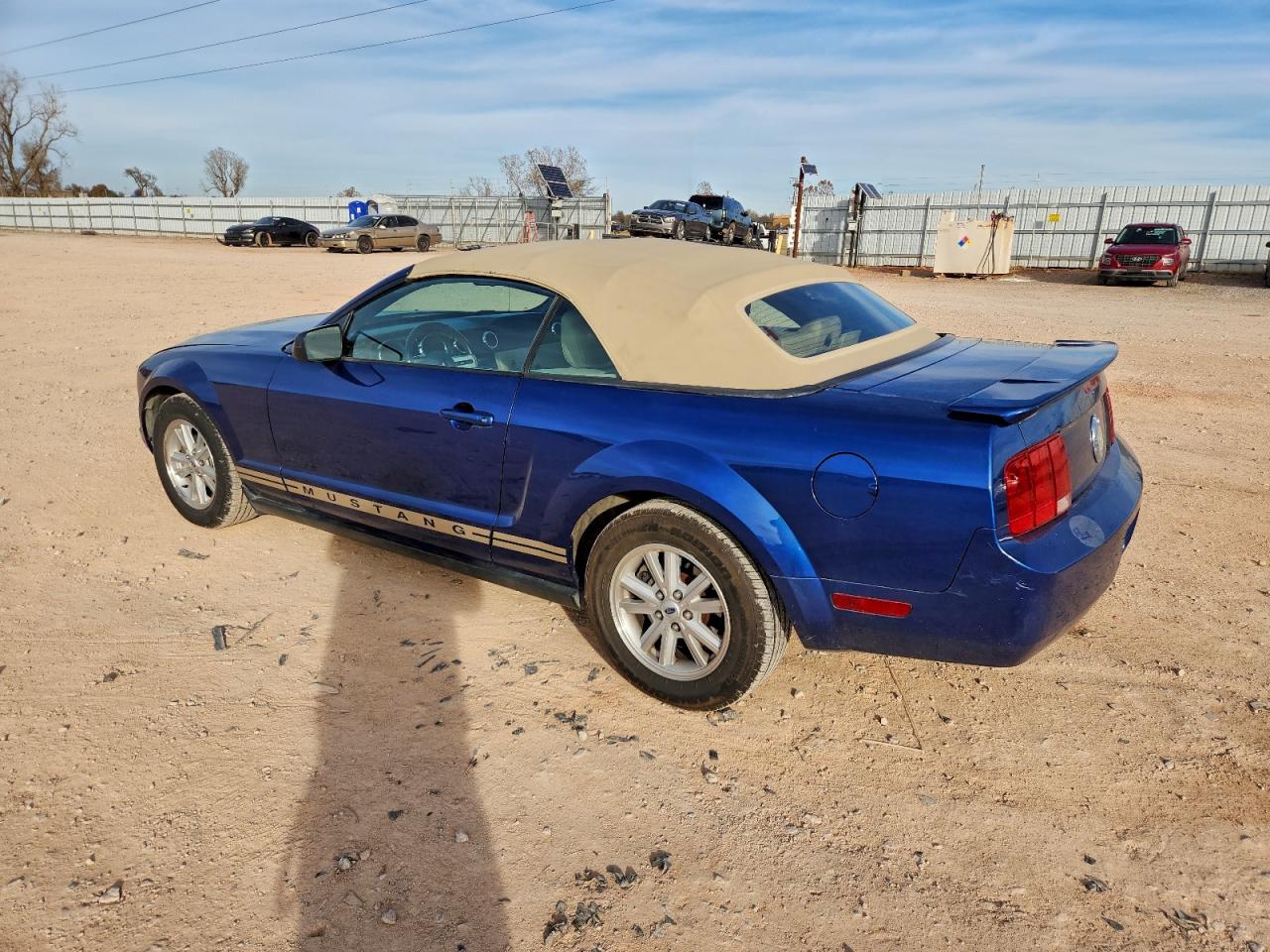 2007 FORD MUSTANG photo 2