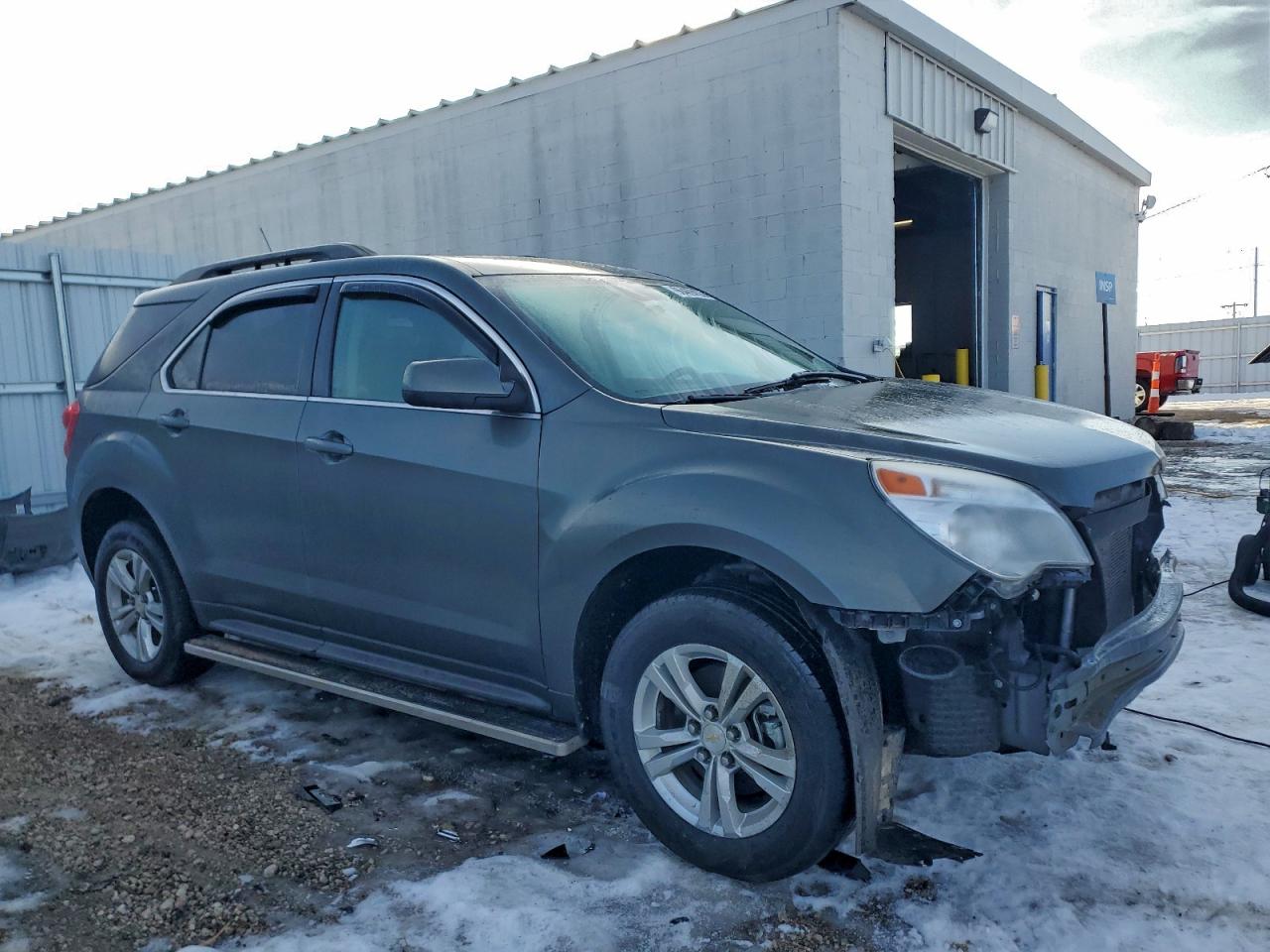2013 CHEVROLET EQUINOX LT photo 4