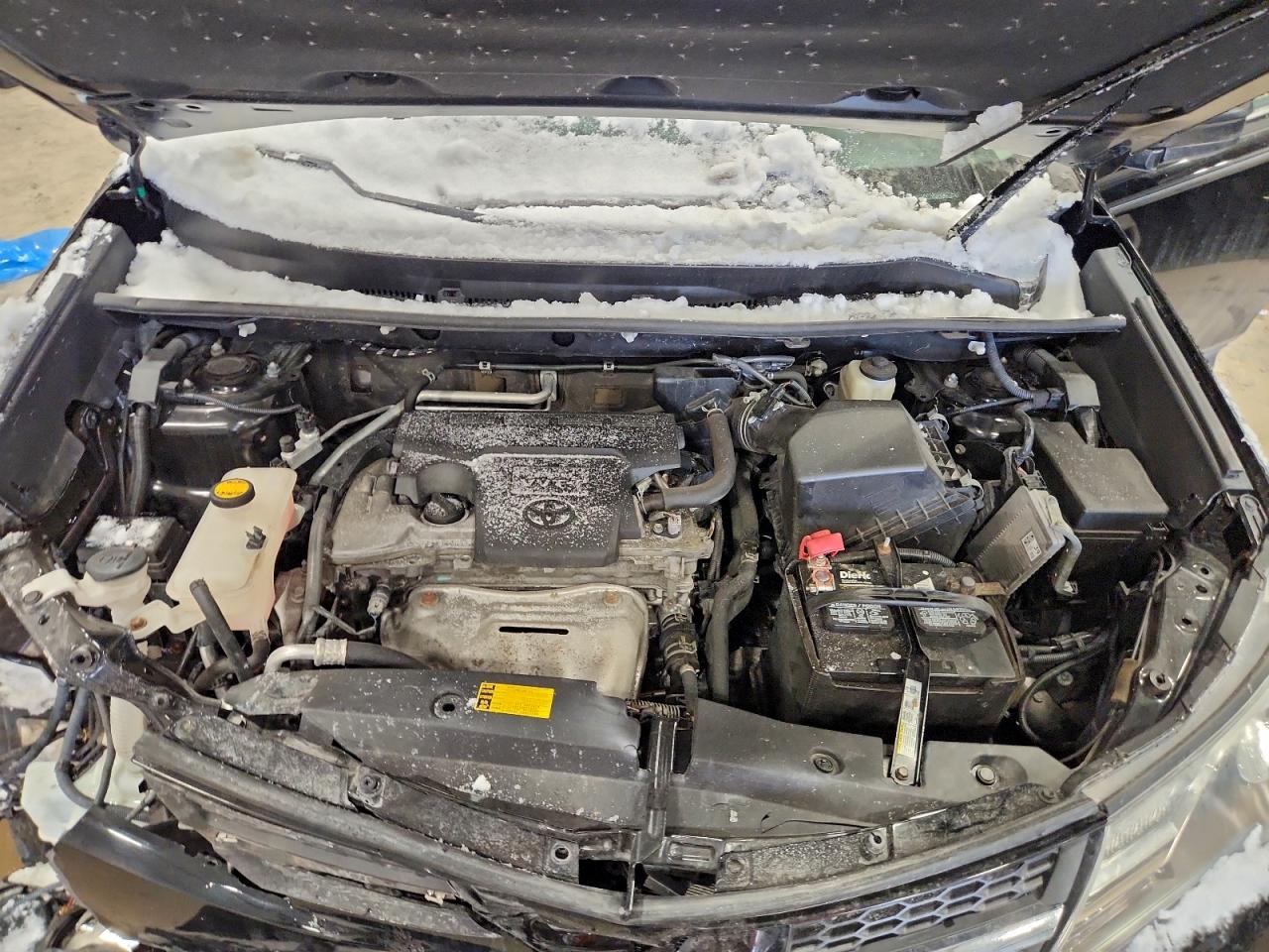 2014 TOYOTA RAV4 LE photo 12