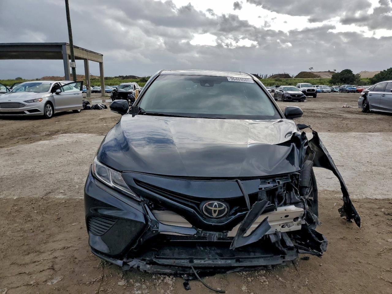 2020 TOYOTA CAMRY SE photo 5