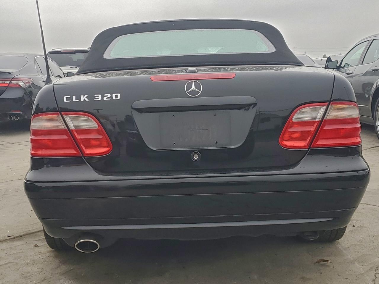2002 MERCEDES-BENZ CLK 320 photo 6