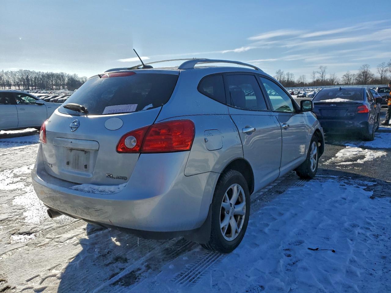 2010 NISSAN ROGUE S photo 3