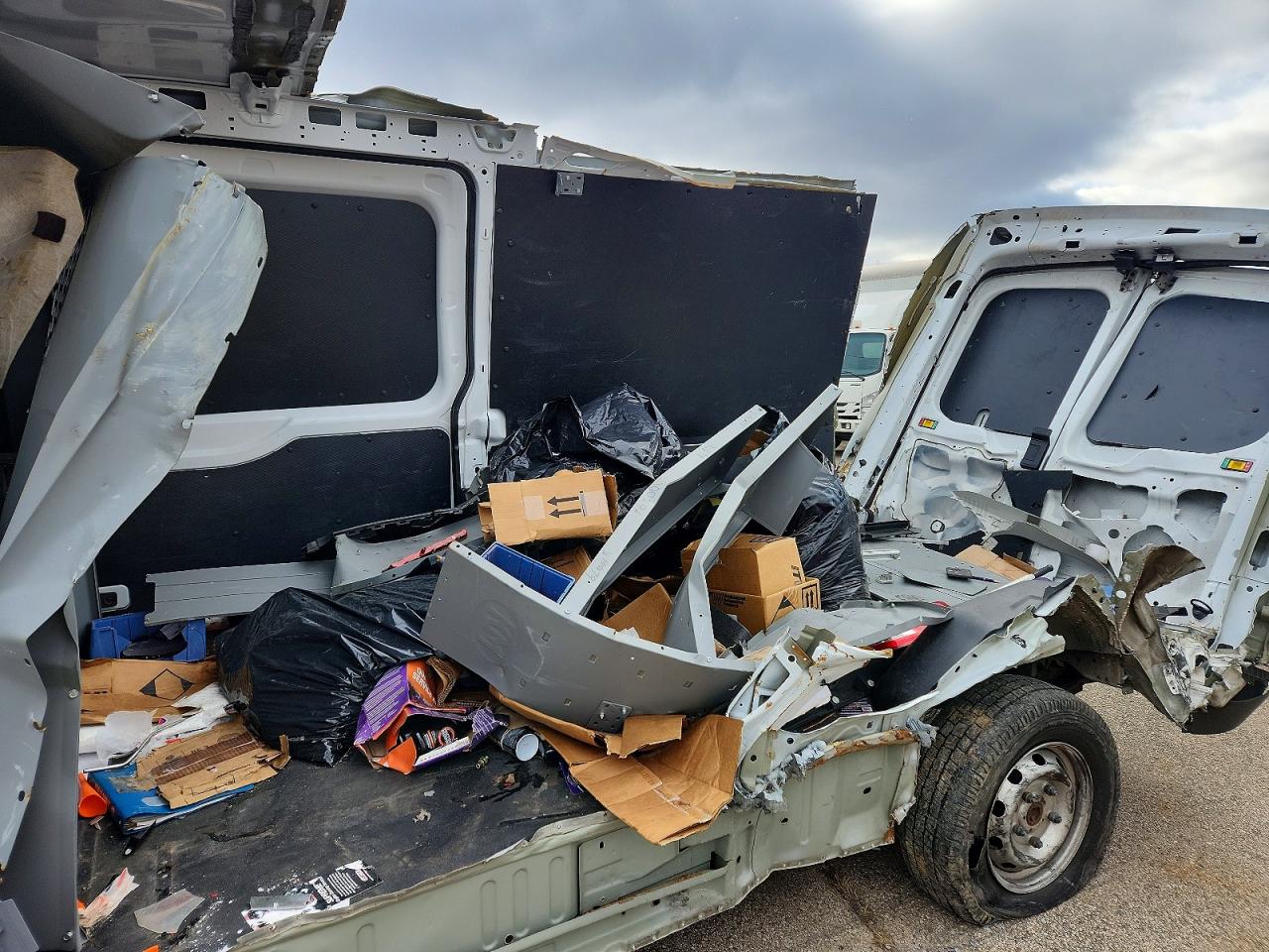 2018 FORD TRANSIT T-250 photo 10