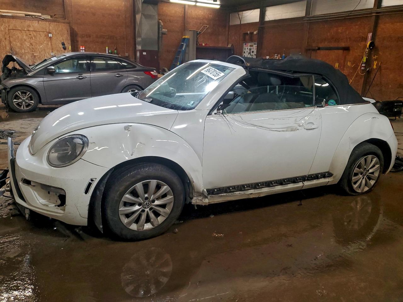 2018 VOLKSWAGEN BEETLE