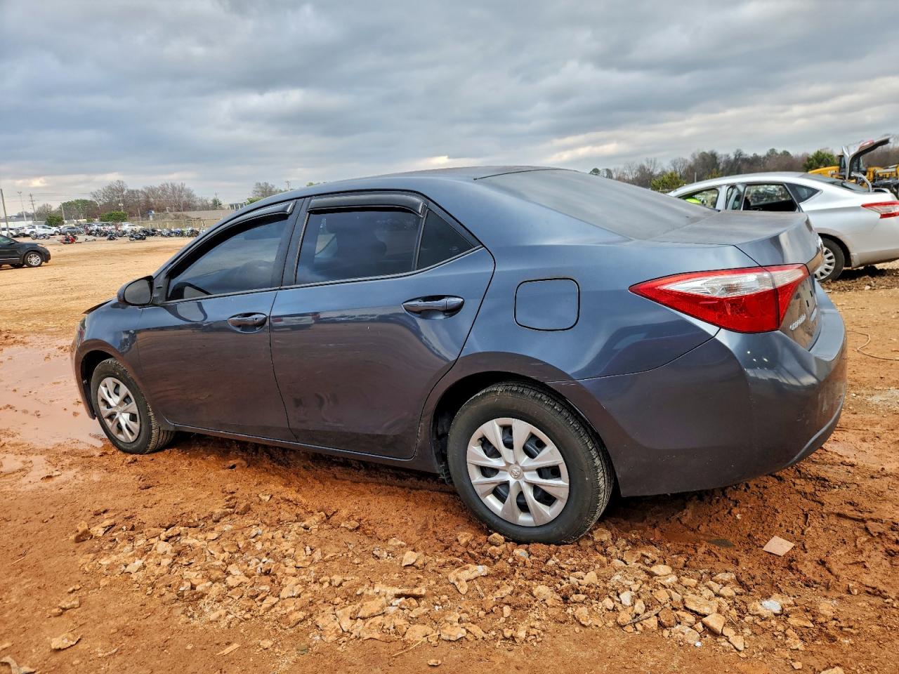 2014 TOYOTA COROLLA L photo 2
