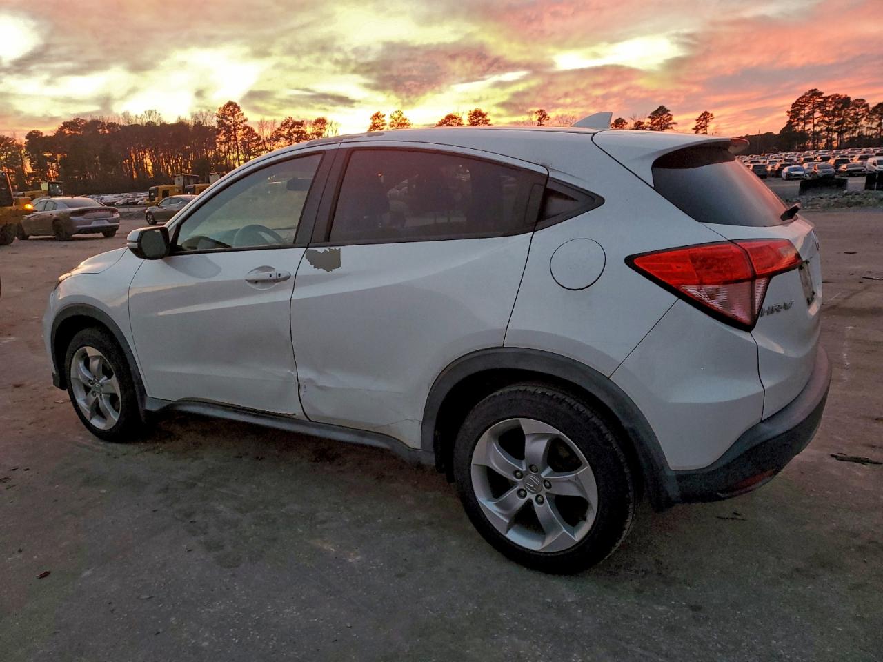 2016 HONDA HR-V EX photo 2