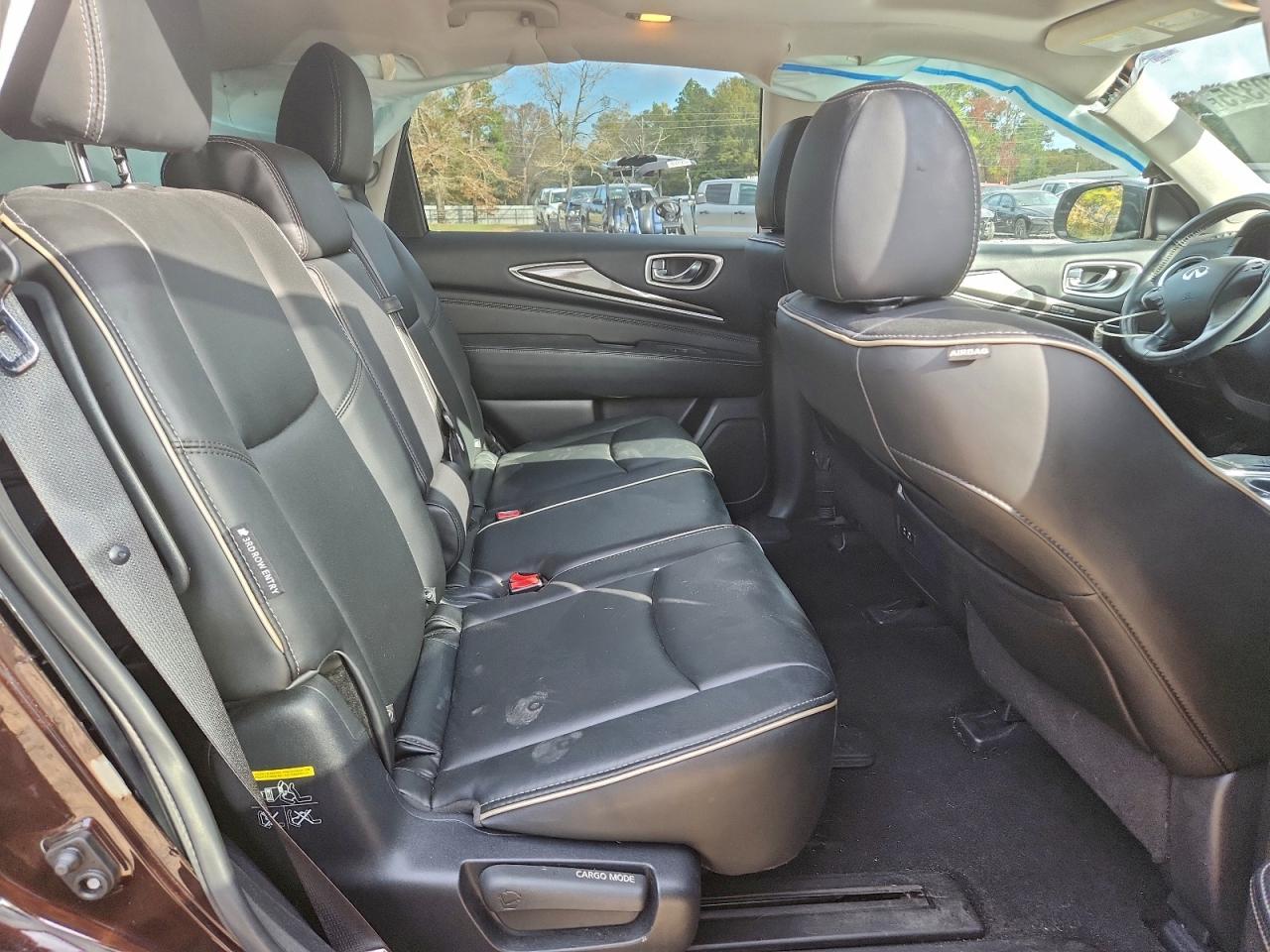 2020 INFINITI QX60 LUXE photo 11