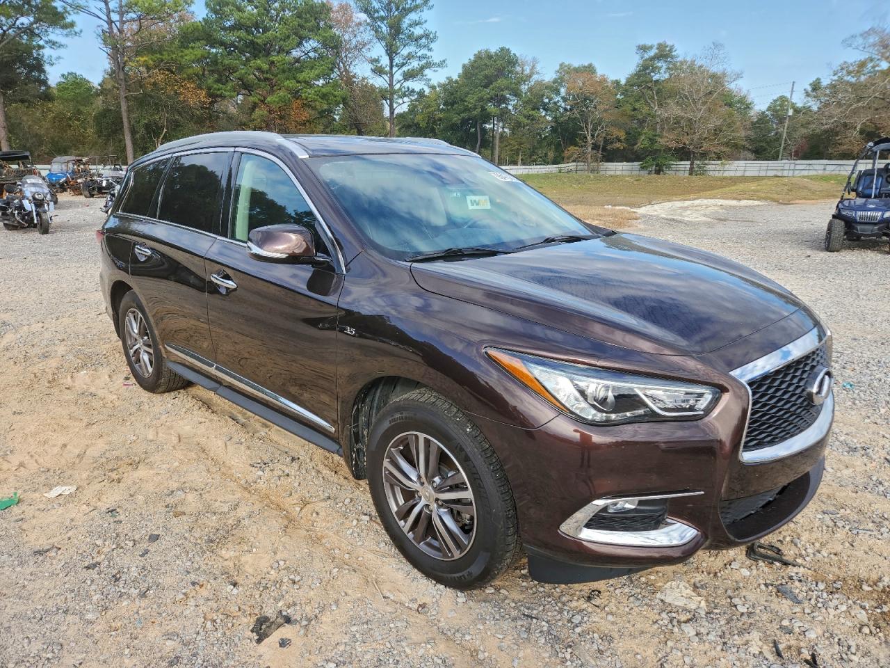 2020 INFINITI QX60 LUXE photo 4