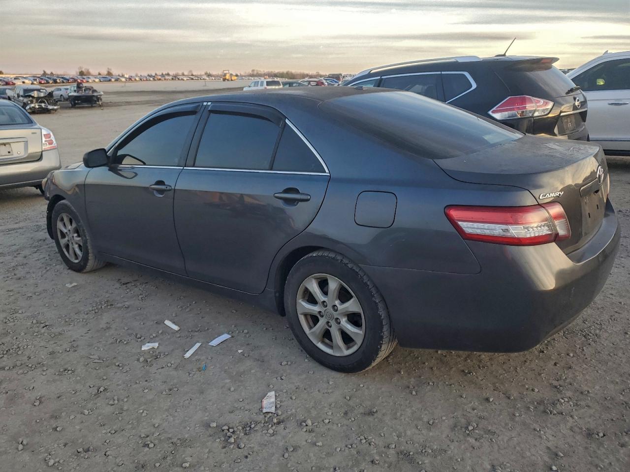 2011 TOYOTA CAMRY BASE photo 2