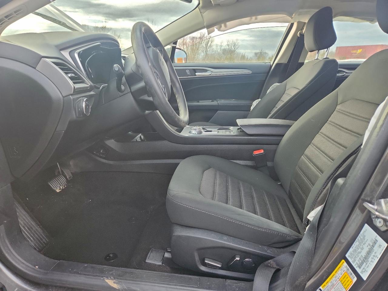 2020 FORD FUSION SE photo 7