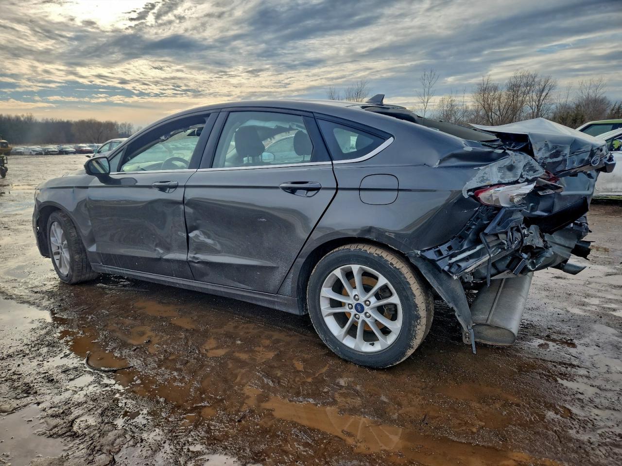 2020 FORD FUSION SE photo 2