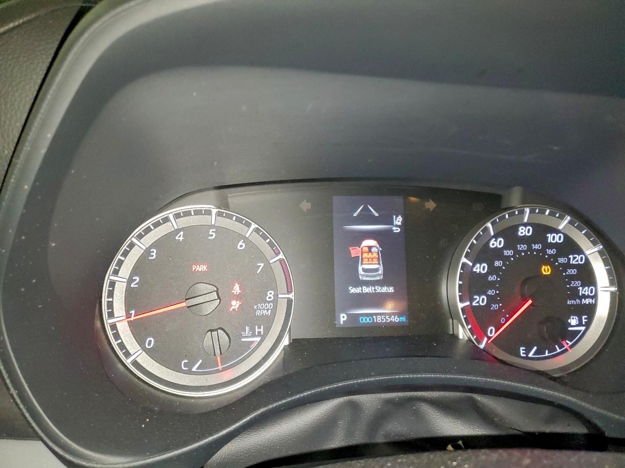 2022 TOYOTA HIGHLANDER LE photo 9